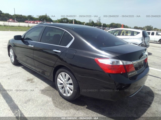 Photo 2 VIN: 1HGCR2F7XFA239143 - HONDA ACCORD SEDAN 