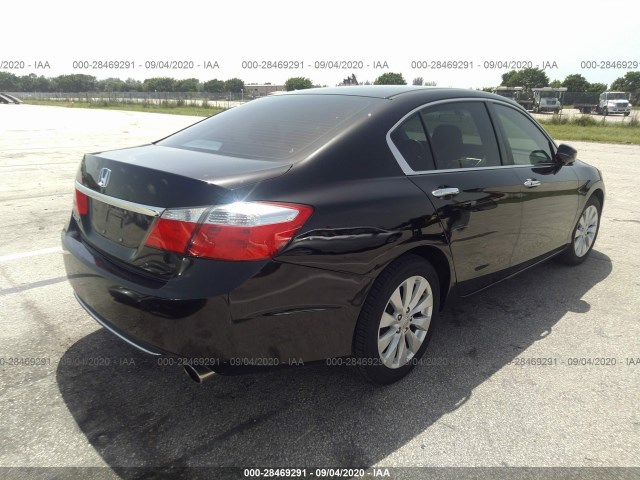 Photo 3 VIN: 1HGCR2F7XFA239143 - HONDA ACCORD SEDAN 