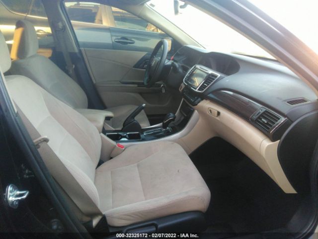 Photo 4 VIN: 1HGCR2F7XGA004551 - HONDA ACCORD SEDAN 