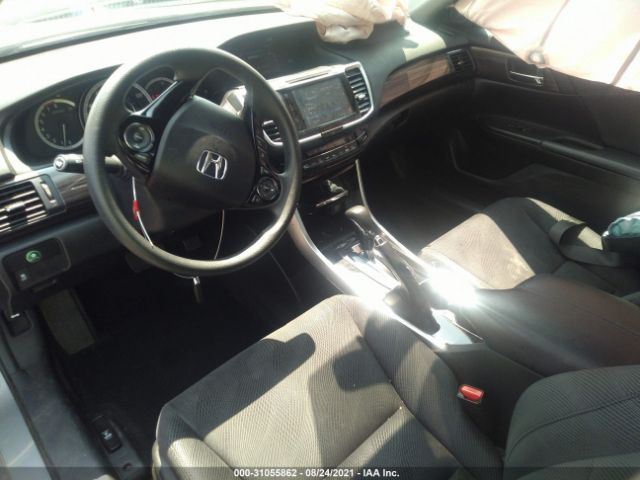 Photo 4 VIN: 1HGCR2F7XGA055564 - HONDA ACCORD SEDAN 