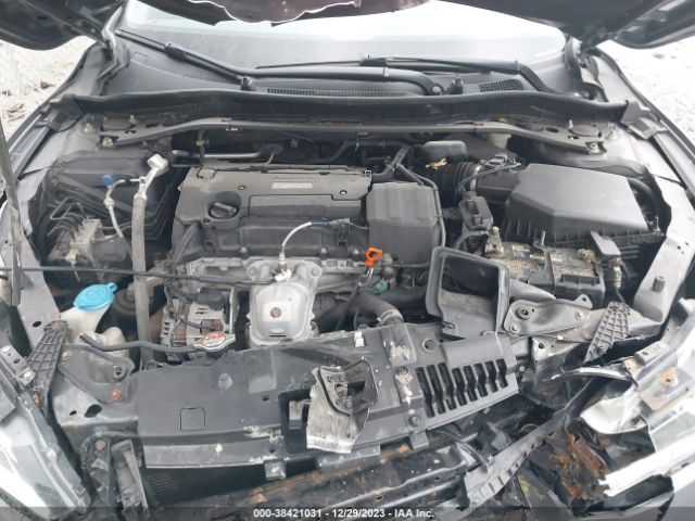 Photo 9 VIN: 1HGCR2F7XGA138847 - HONDA ACCORD 