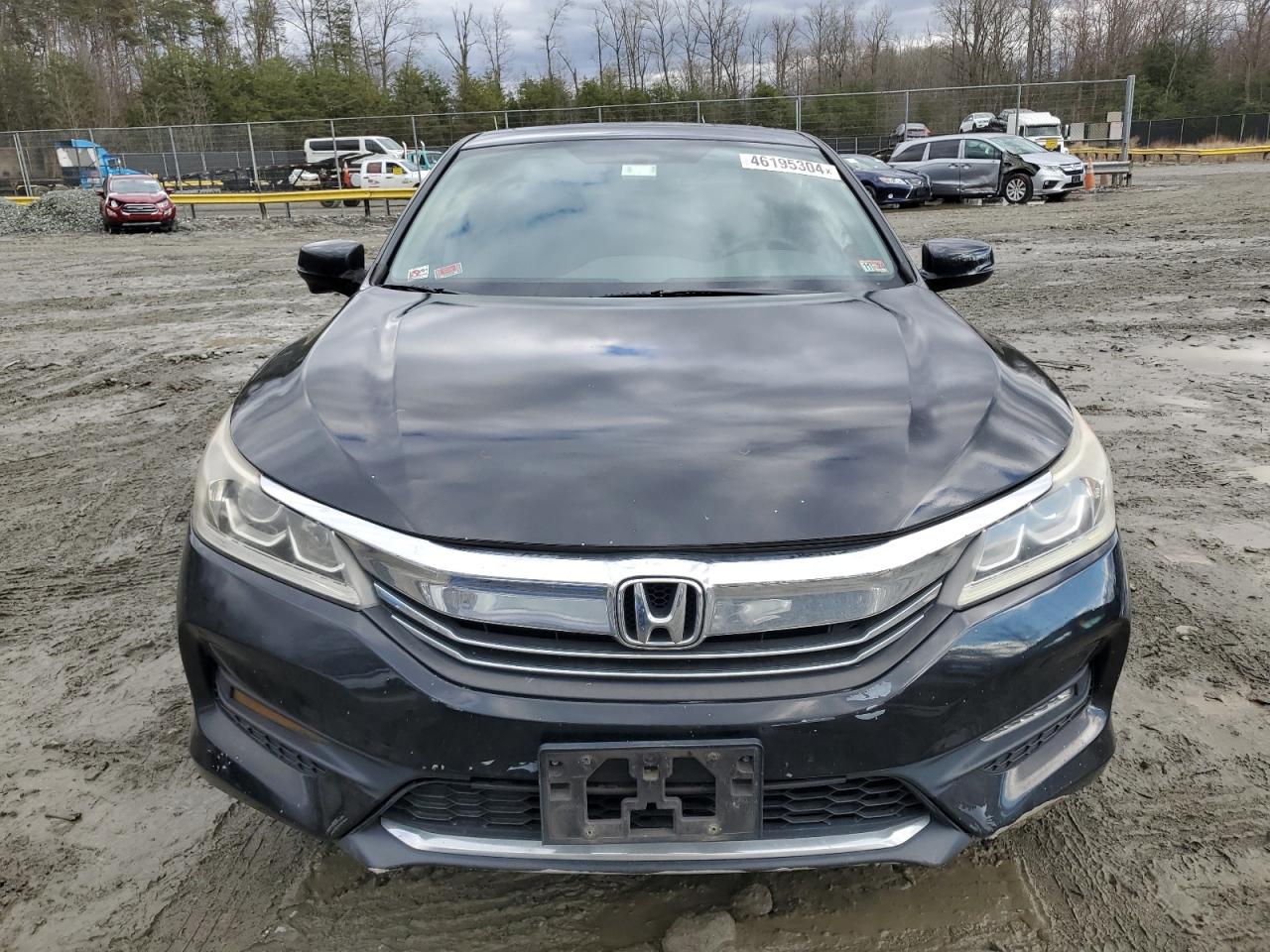 Photo 4 VIN: 1HGCR2F7XGA148097 - HONDA ACCORD 