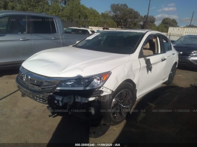 Photo 1 VIN: 1HGCR2F7XGA172125 - HONDA ACCORD SEDAN 