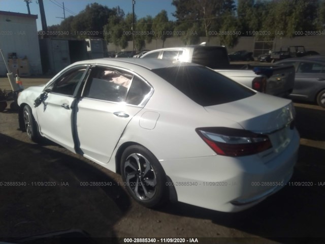 Photo 2 VIN: 1HGCR2F7XGA172125 - HONDA ACCORD SEDAN 