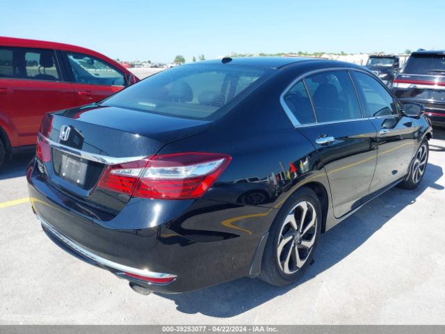 Photo 3 VIN: 1HGCR2F7XGA214034 - HONDA ACCORD 