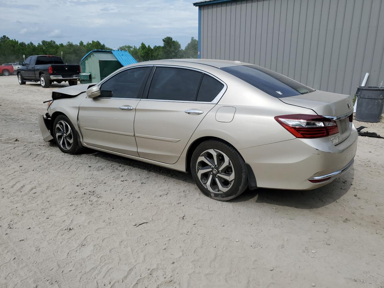 Photo 1 VIN: 1HGCR2F7XHA041181 - HONDA ACCORD 