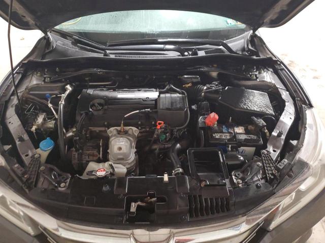 Photo 10 VIN: 1HGCR2F7XHA090803 - HONDA ACCORD 