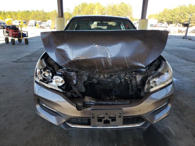 Photo 4 VIN: 1HGCR2F7XHA095239 - HONDA ACCORD 