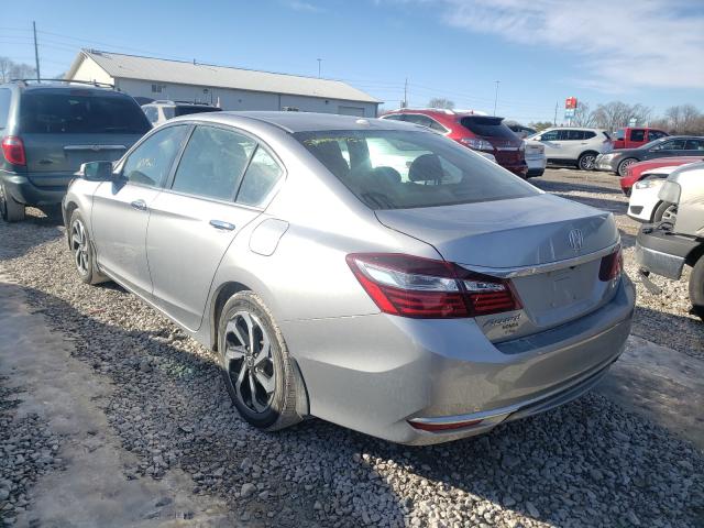 Photo 2 VIN: 1HGCR2F7XHA179609 - HONDA ACCORD EX 