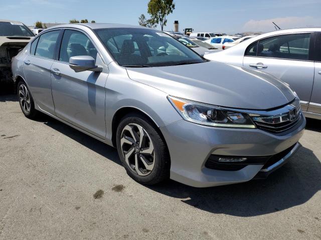 Photo 3 VIN: 1HGCR2F7XHA209417 - HONDA ACCORD EX 