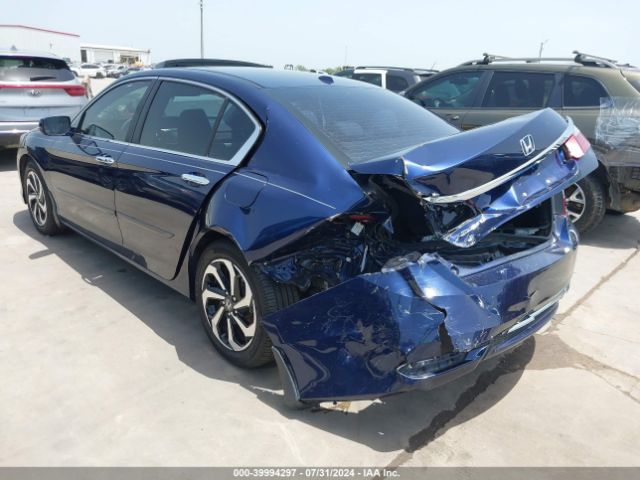 Photo 2 VIN: 1HGCR2F7XHA215475 - HONDA ACCORD 