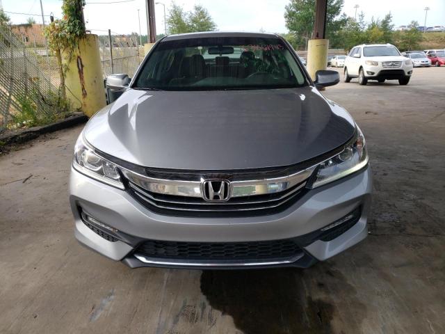 Photo 4 VIN: 1HGCR2F7XHA275059 - HONDA ACCORD EX 