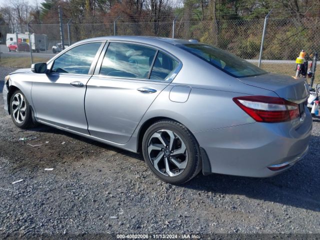 Photo 2 VIN: 1HGCR2F7XHA277751 - HONDA ACCORD 