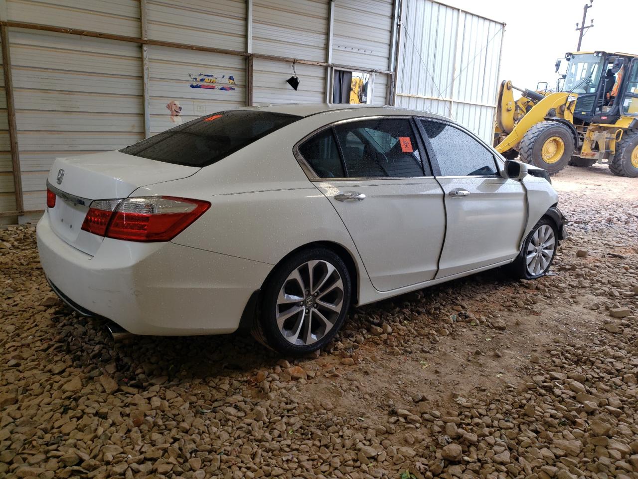 Photo 2 VIN: 1HGCR2F80DA001923 - HONDA ACCORD 