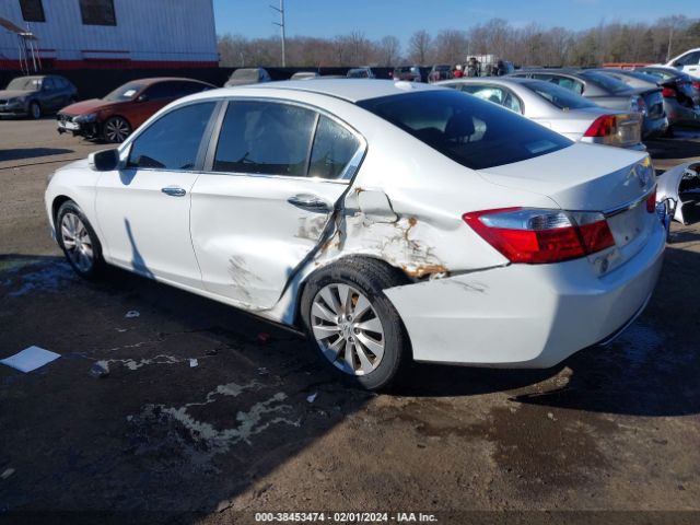 Photo 2 VIN: 1HGCR2F80DA006135 - HONDA ACCORD 