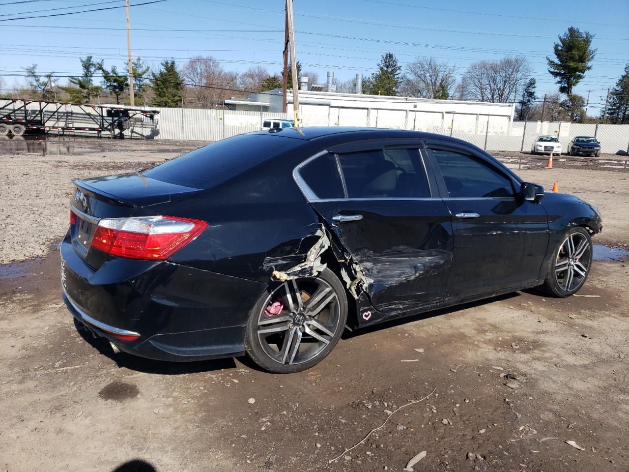 Photo 2 VIN: 1HGCR2F80DA144984 - HONDA ACCORD 