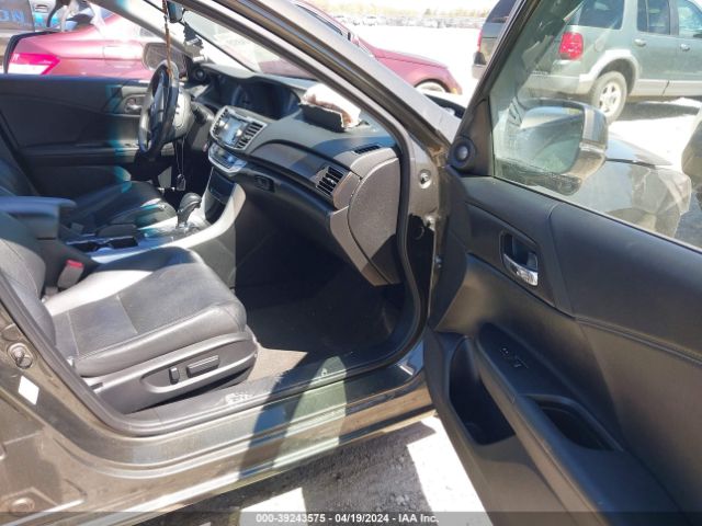 Photo 4 VIN: 1HGCR2F80DA181517 - HONDA ACCORD 