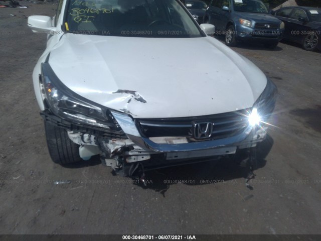 Photo 5 VIN: 1HGCR2F80DA236404 - HONDA ACCORD SDN 