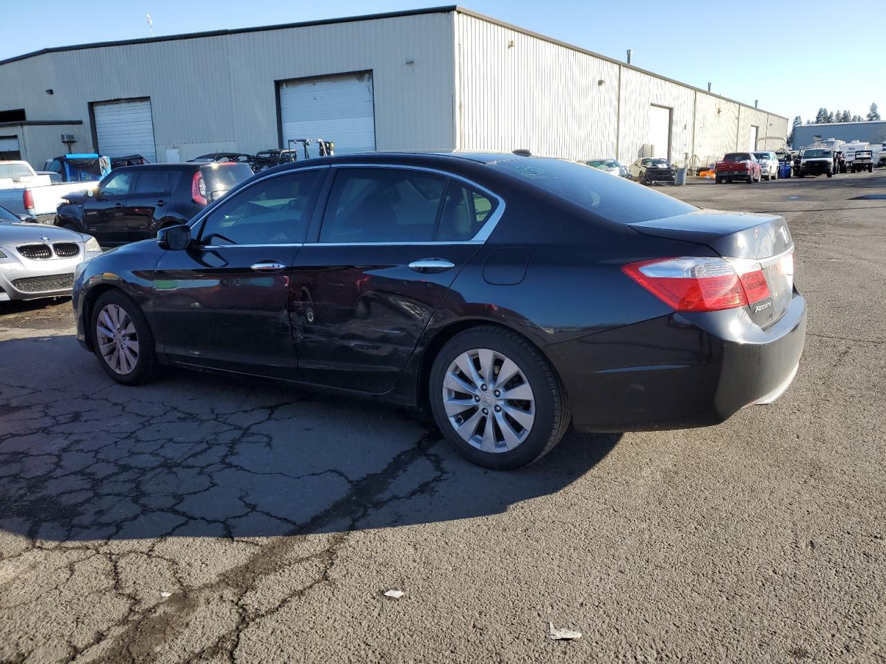 Photo 1 VIN: 1HGCR2F80DA263165 - HONDA ACCORD 