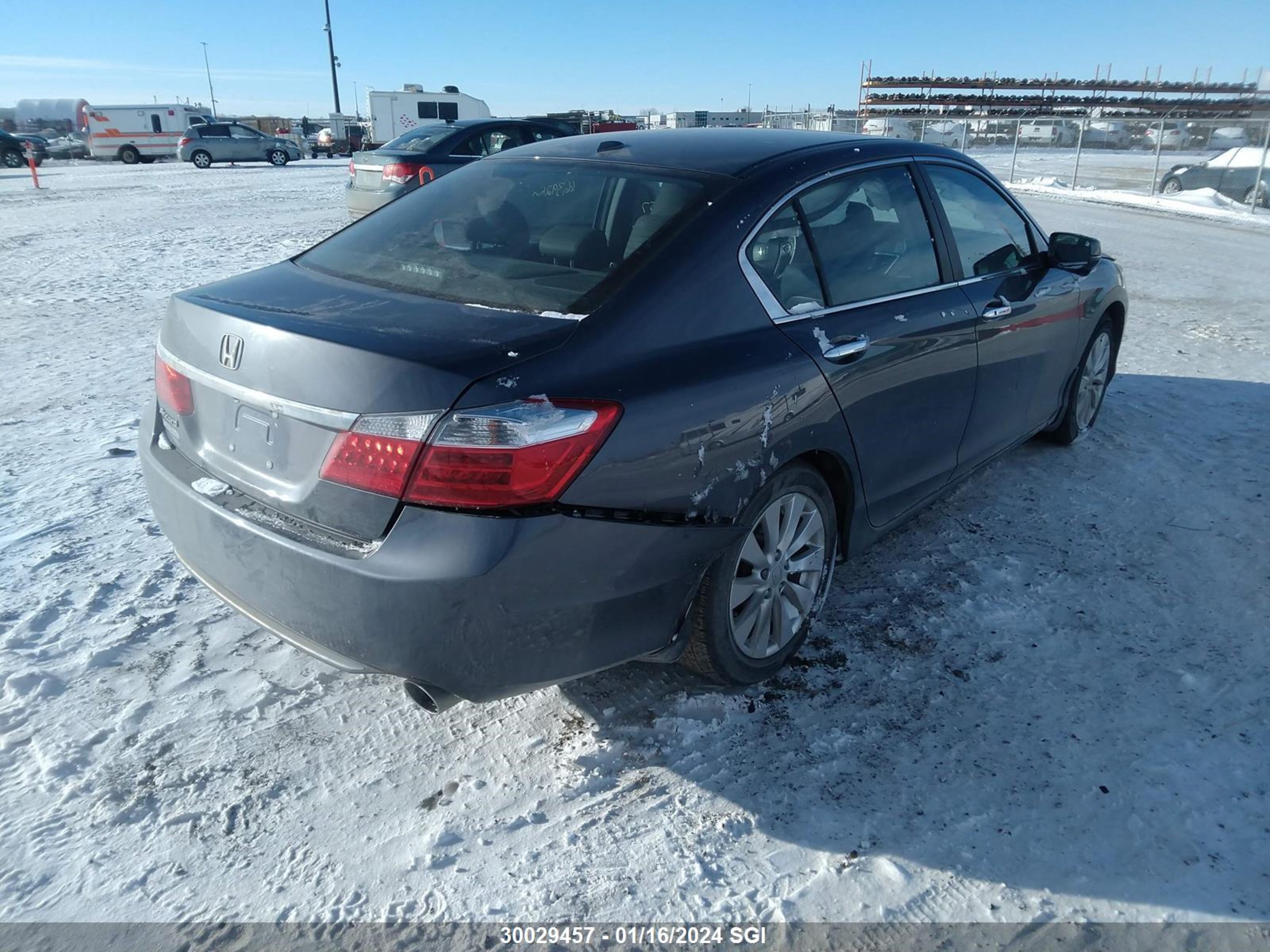 Photo 3 VIN: 1HGCR2F80DA805154 - HONDA ACCORD 