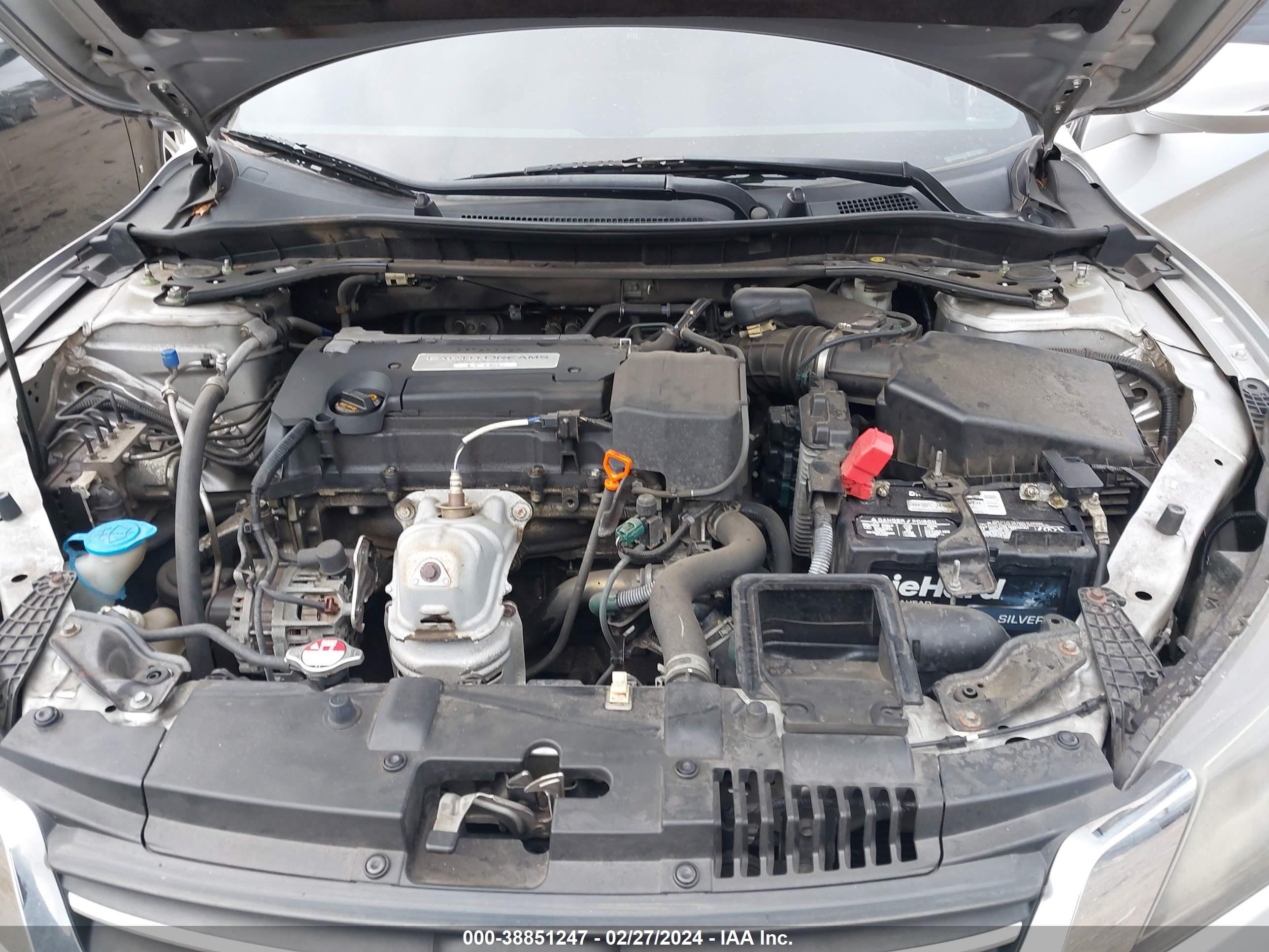 Photo 9 VIN: 1HGCR2F80EA164167 - HONDA ACCORD 