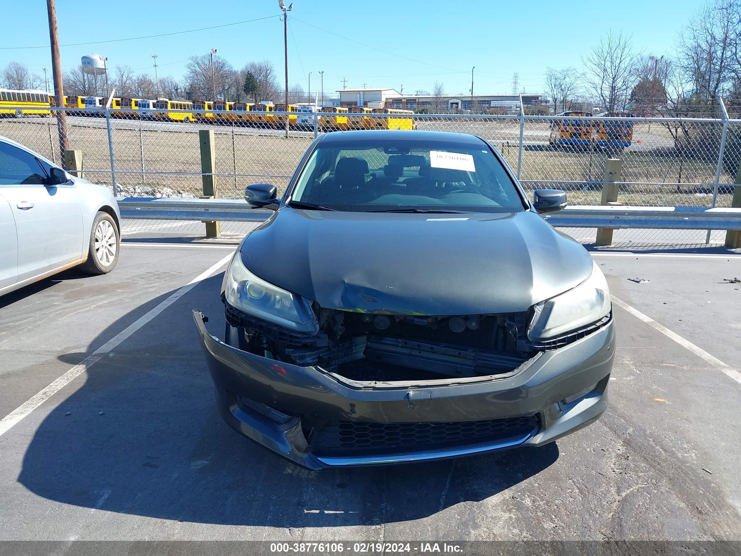 Photo 11 VIN: 1HGCR2F80EA226652 - HONDA ACCORD 