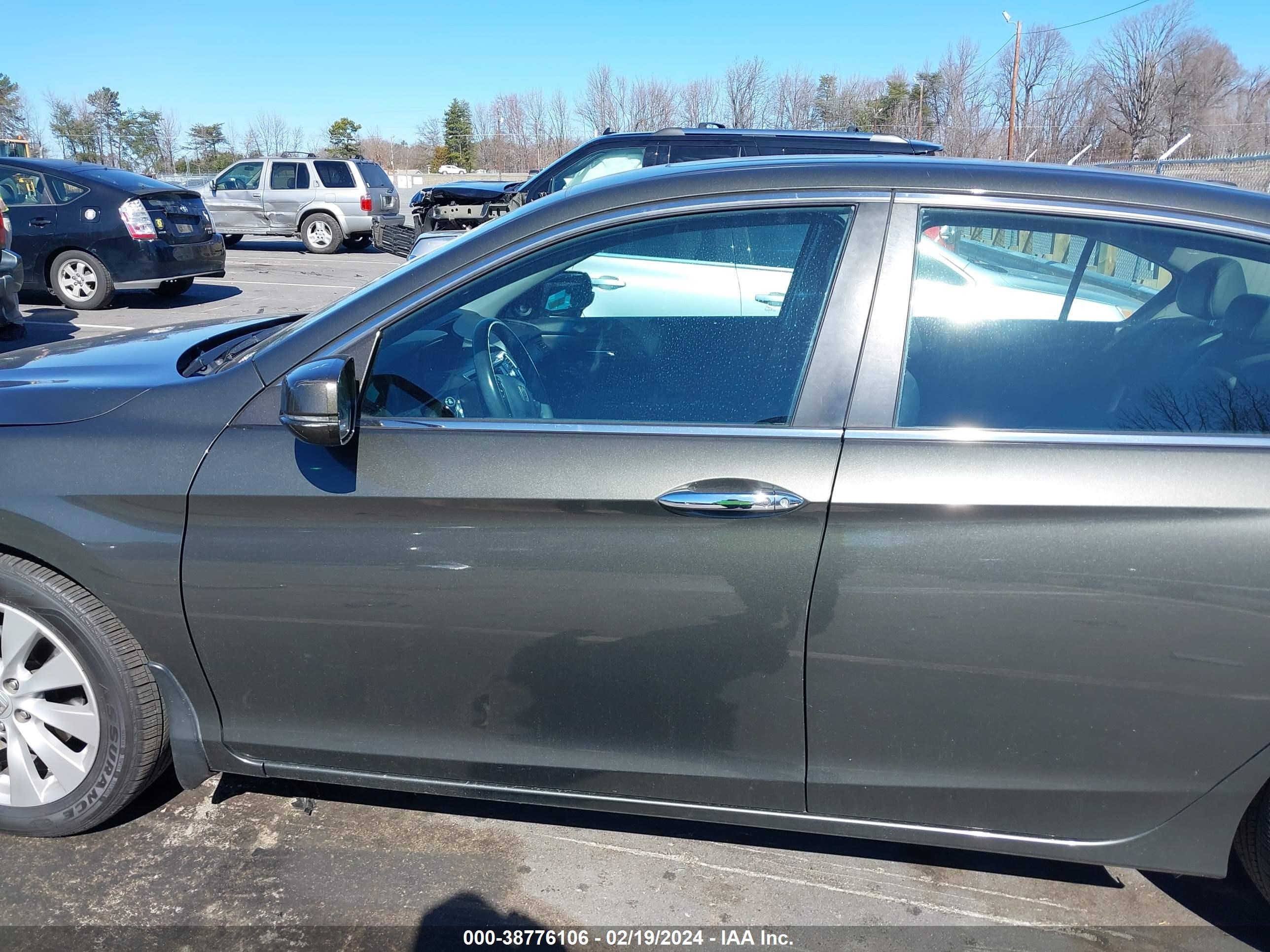 Photo 13 VIN: 1HGCR2F80EA226652 - HONDA ACCORD 