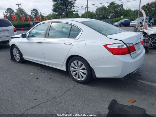 Photo 2 VIN: 1HGCR2F80FA012701 - HONDA ACCORD 