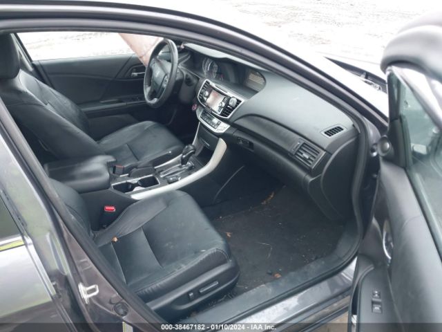 Photo 4 VIN: 1HGCR2F80FA039915 - HONDA ACCORD 