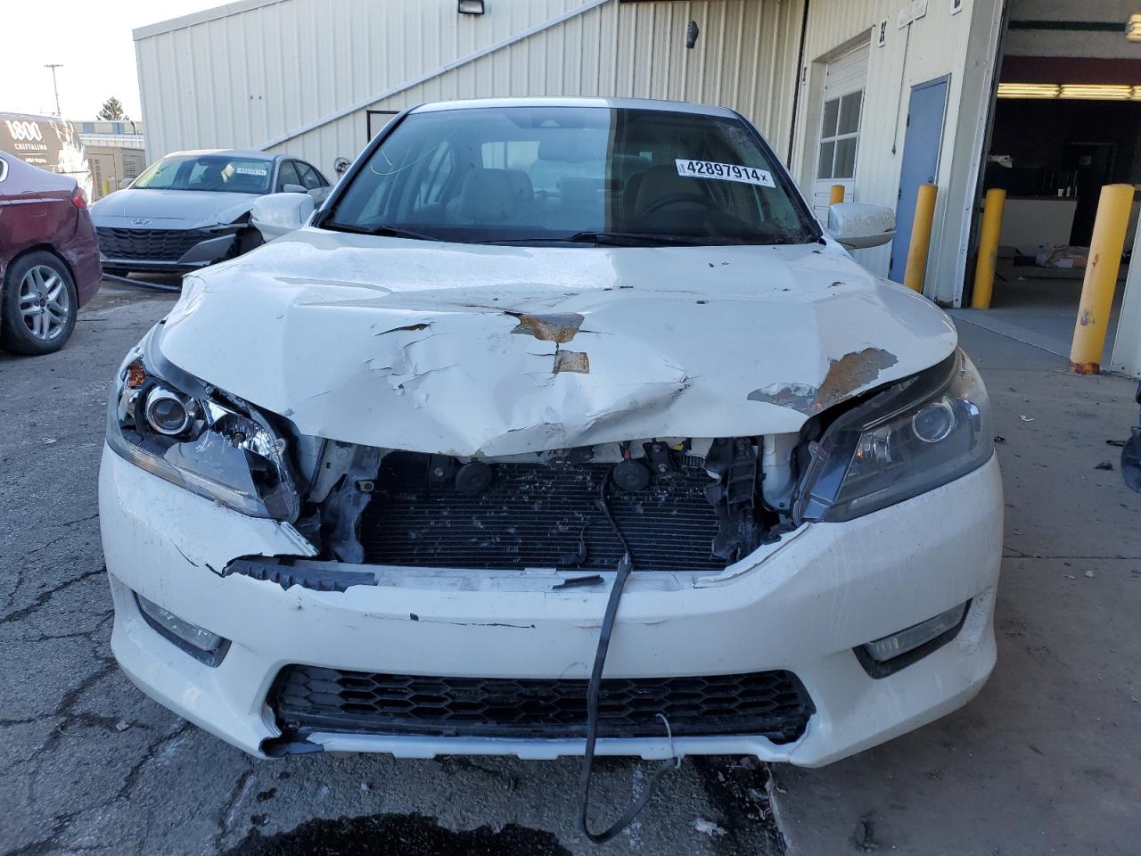 Photo 4 VIN: 1HGCR2F80FA043673 - HONDA ACCORD 