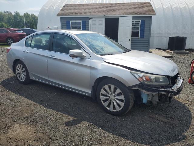 Photo 3 VIN: 1HGCR2F80FA057329 - HONDA ACCORD 