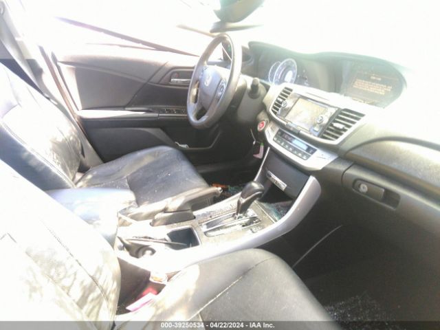 Photo 4 VIN: 1HGCR2F80FA057704 - HONDA ACCORD 