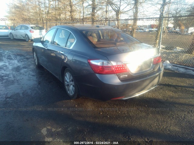 Photo 2 VIN: 1HGCR2F80FA072266 - HONDA ACCORD SEDAN 