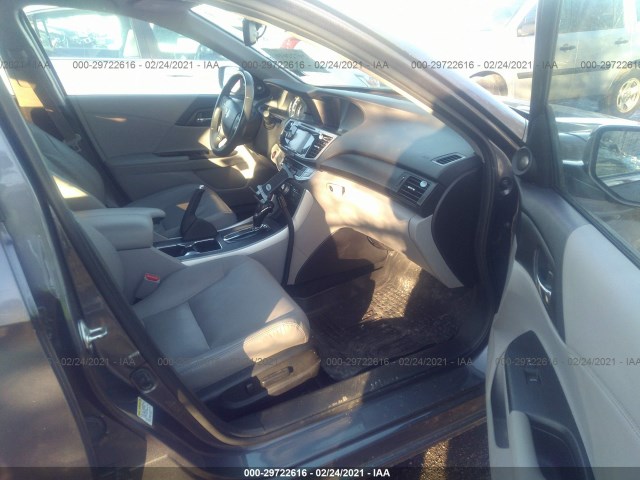 Photo 4 VIN: 1HGCR2F80FA072266 - HONDA ACCORD SEDAN 