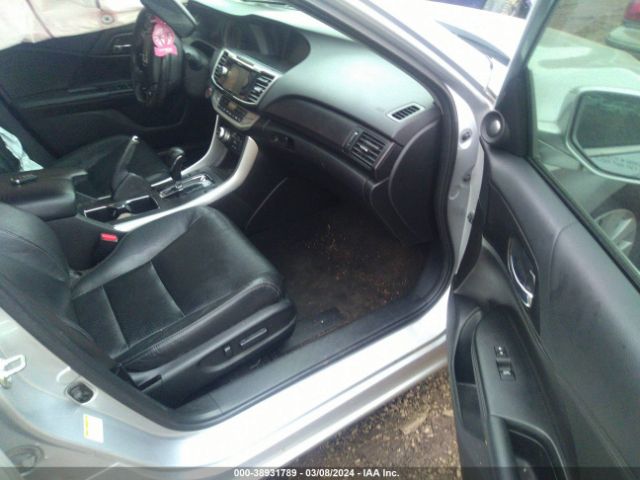 Photo 4 VIN: 1HGCR2F80FA098804 - HONDA ACCORD 