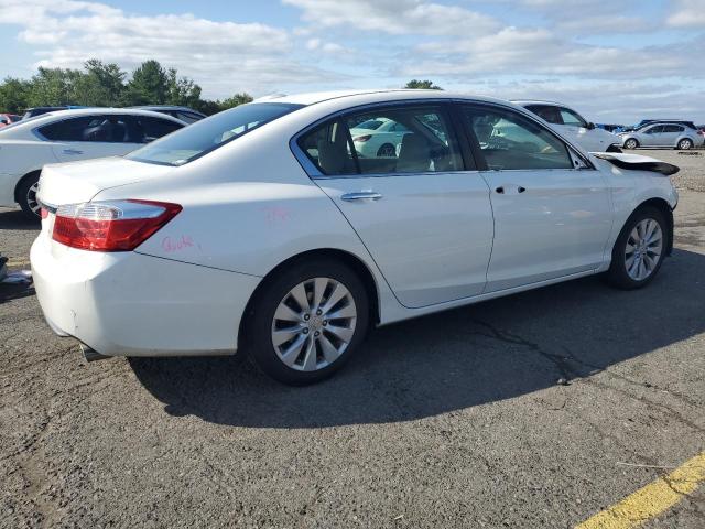 Photo 2 VIN: 1HGCR2F80FA115889 - HONDA ACCORD EXL 