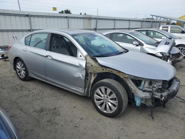 Photo 3 VIN: 1HGCR2F80FA145278 - HONDA ACCORD 