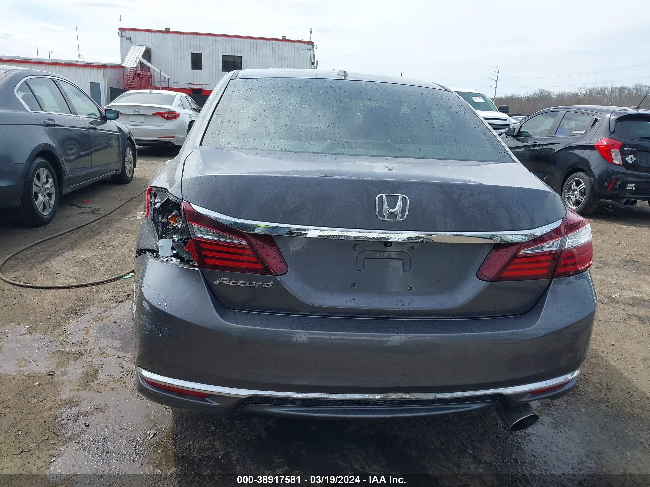 Photo 15 VIN: 1HGCR2F80GA108281 - HONDA ACCORD 