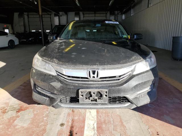 Photo 4 VIN: 1HGCR2F80HA130962 - HONDA ACCORD 