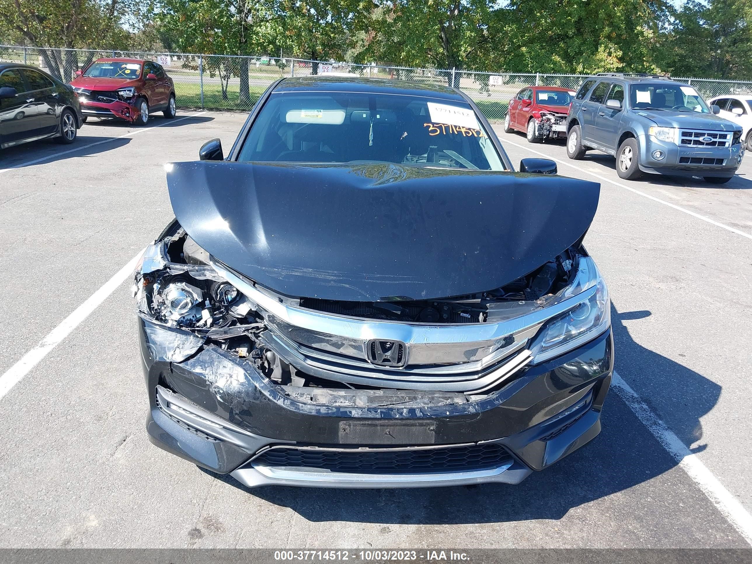 Photo 11 VIN: 1HGCR2F80HA285902 - HONDA ACCORD 