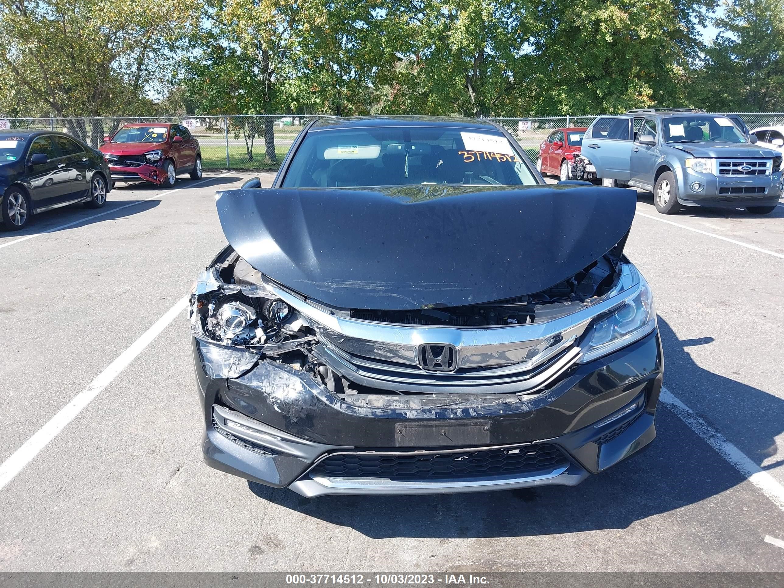 Photo 5 VIN: 1HGCR2F80HA285902 - HONDA ACCORD 