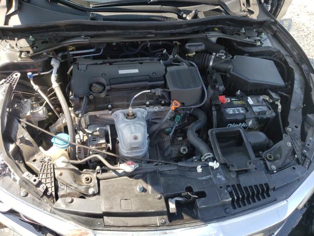 Photo 6 VIN: 1HGCR2F80HA300401 - HONDA ACCORD EXL 