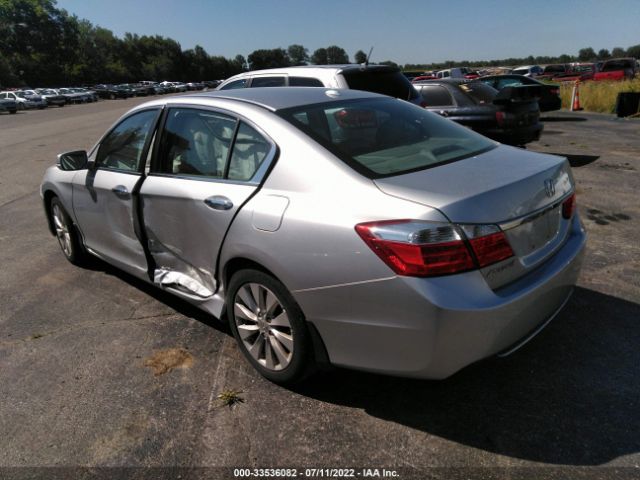 Photo 2 VIN: 1HGCR2F81DA049849 - HONDA ACCORD SDN 