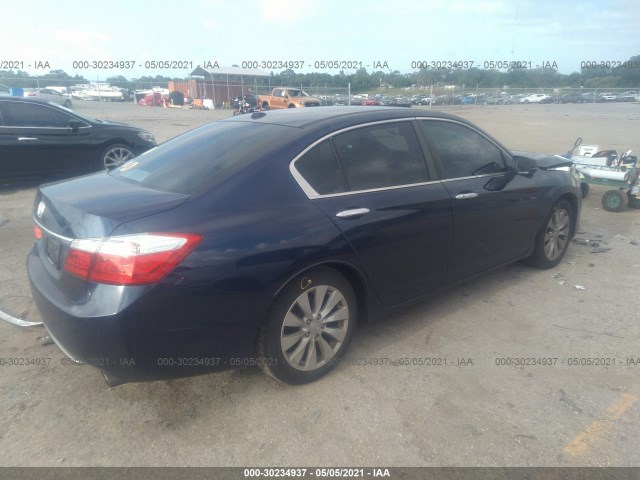 Photo 3 VIN: 1HGCR2F81DA055571 - HONDA ACCORD SDN 