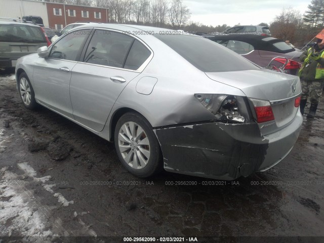 Photo 2 VIN: 1HGCR2F81DA129829 - HONDA ACCORD SDN 