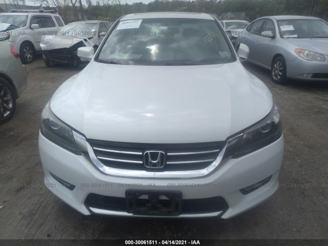 Photo 5 VIN: 1HGCR2F81DA221197 - HONDA ACCORD SDN 