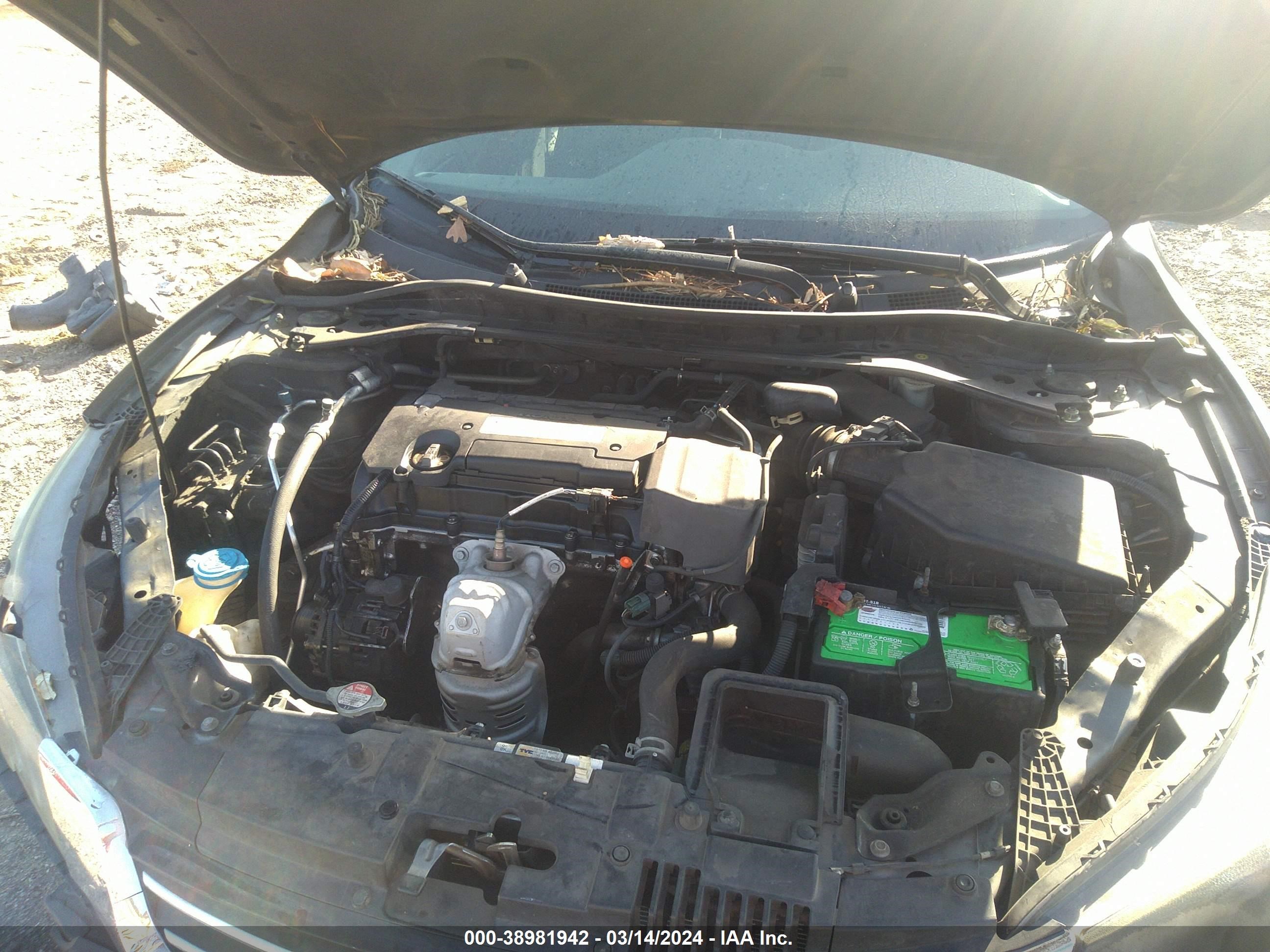 Photo 9 VIN: 1HGCR2F81EA066247 - HONDA ACCORD 