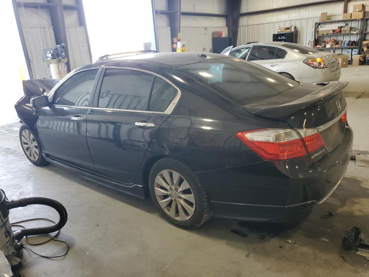 Photo 1 VIN: 1HGCR2F81EA068306 - HONDA ACCORD 