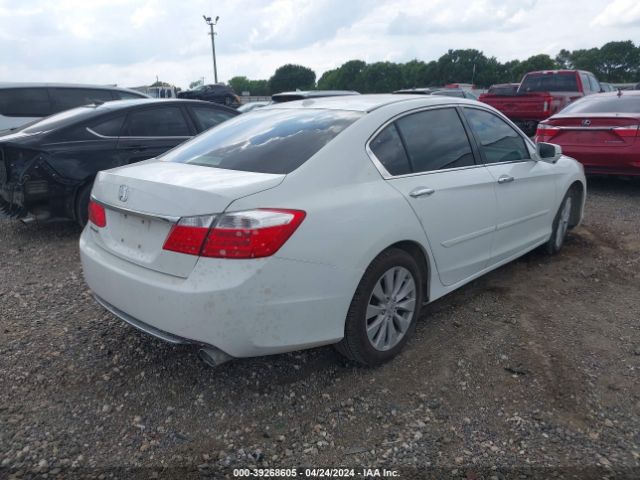 Photo 3 VIN: 1HGCR2F81EA112577 - HONDA ACCORD 