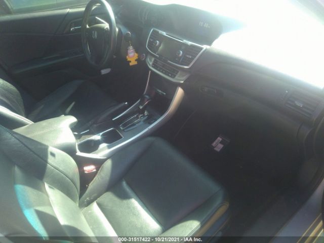 Photo 4 VIN: 1HGCR2F81EA158457 - HONDA ACCORD SEDAN 